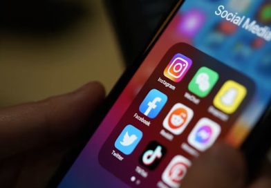 মালয়েশিয়ায় ১৬ বছরের কমবয়সীদের জন্য সোশ্যাল মিডিয়া বন্ধের পরিকল্পনা