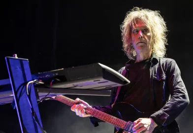 ব্রিটিশ কিংবদন্তি ডার্ক রক ব্যান্ড শিল্পী পেরি ব্যামন্টে’র মৃত্যু বরণ