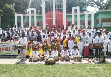সাতক্ষীরায় শত কণ্ঠে রবীন্দ্র ও নজরুল সংগীত পরিবেশন