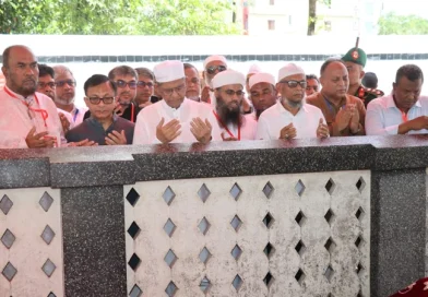 সিলেটে শাহজালাল ও শাহপরানের মাজার জিয়ারত রাষ্ট্রপতির